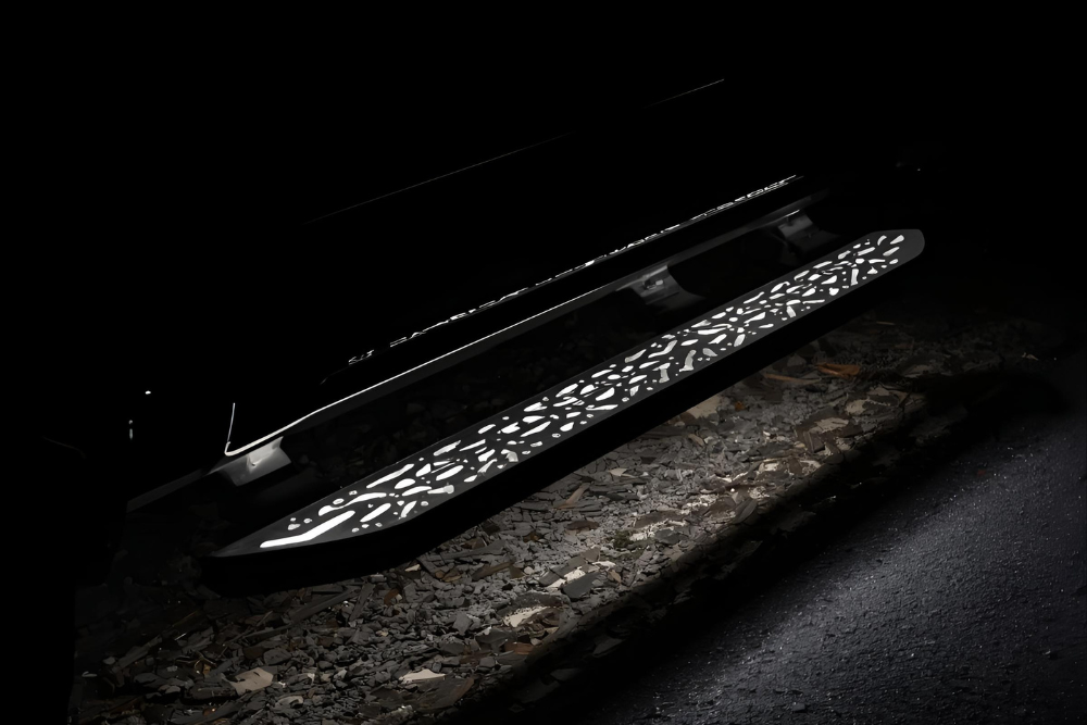 Customized lighted running board
