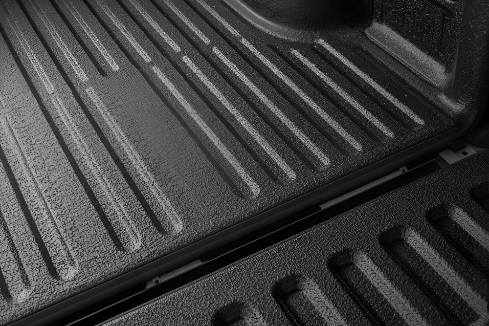 Semi fine type bedliner